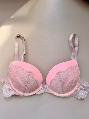 Victoria's Secret Pink Lace Push-Up Bra
